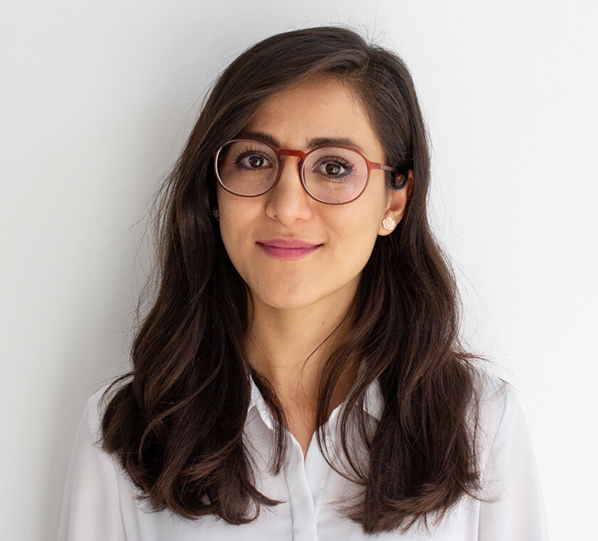 Porträt von Elham Mirzaei, Roboter-Ingenieurin InSystems Automation Berlin