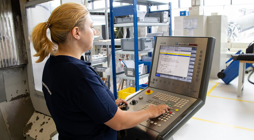 Astro- und Feinwerktechnik Adlershof GmbH